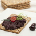 Nátierka z čiernych olív odrody Empeltre s pikantnou pastou harissa 120g José Lou